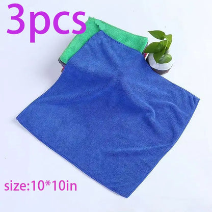 Portable Silicone Pet Paw Cleaner with Ergonomic Grip - Universal Cleaner for Dogs and Cats of All Sizes, Includes Set of 3 Absorbent Polyester Deodorizing Towels
